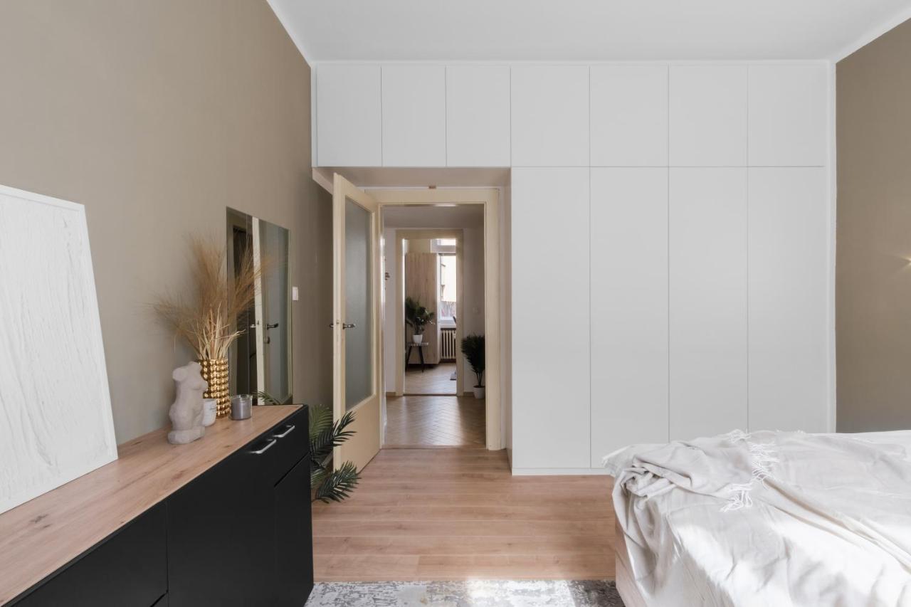Deluxe In Old Town By Days Apartment *